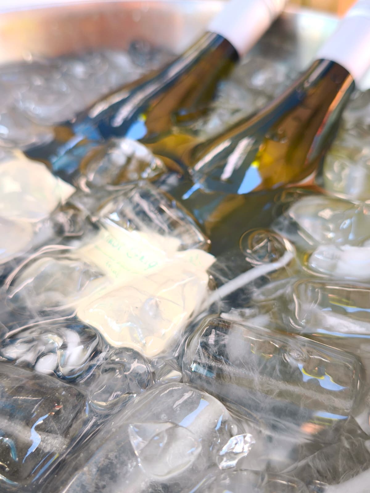 Italienischer Wein im Eiscafé Riviera